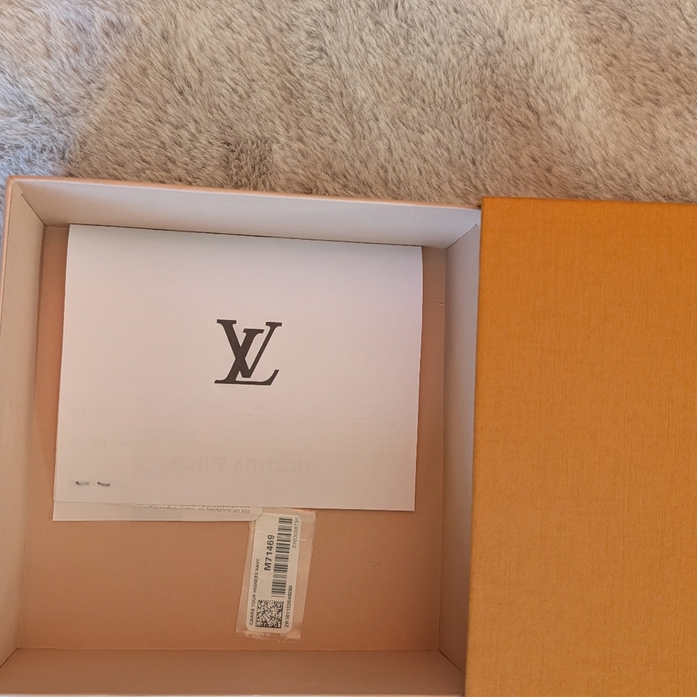 Box LV - Picture 6 of 11